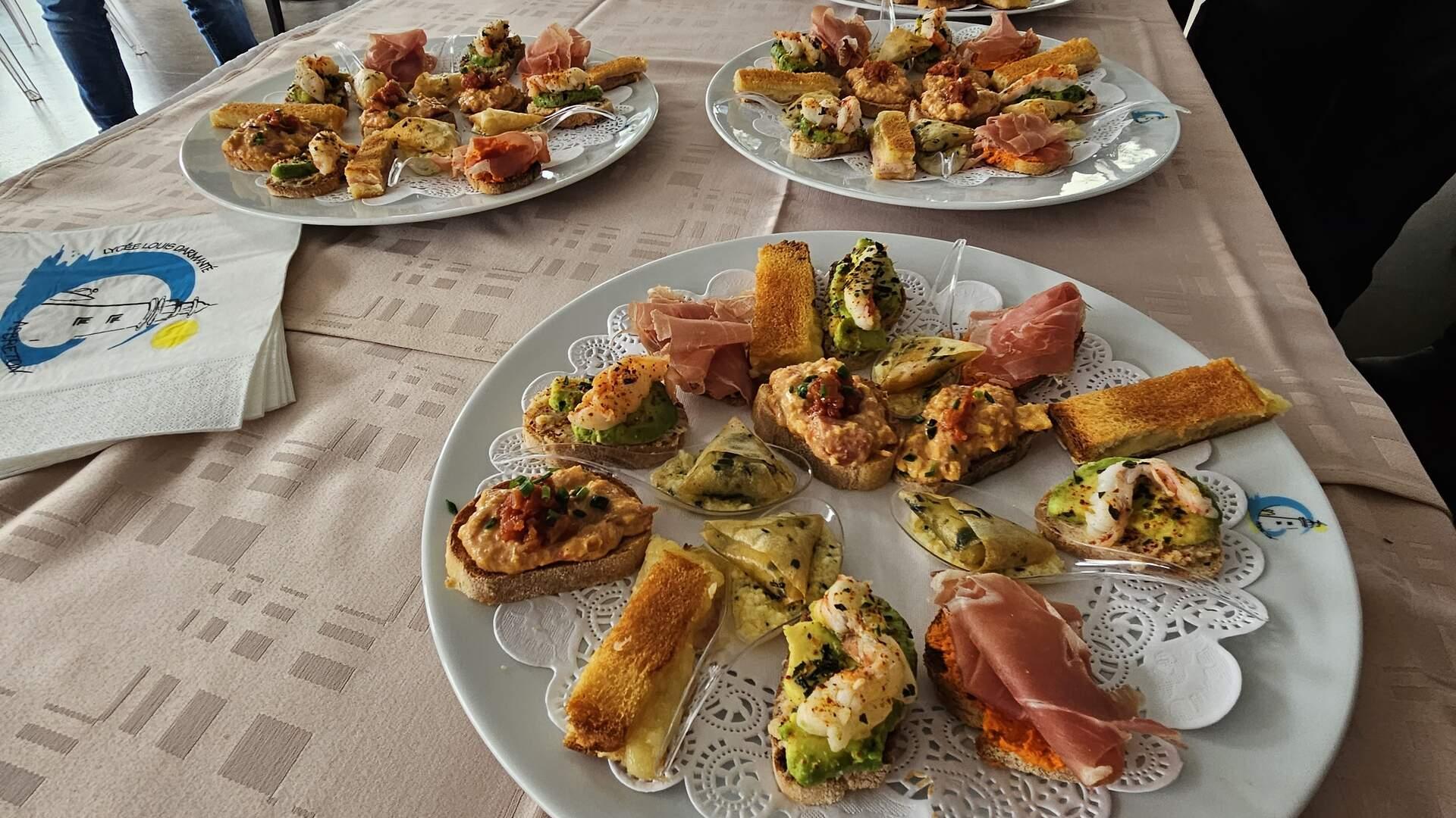 Tapas réalisés par les élèves pour les servir à l'issue du forum